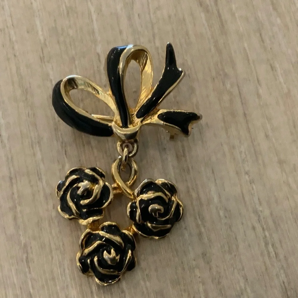 Vintage Brooch